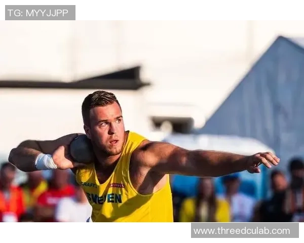 全球顶级体育赛事大揭秘 热门项目背后的故事与赛场瞬间分析