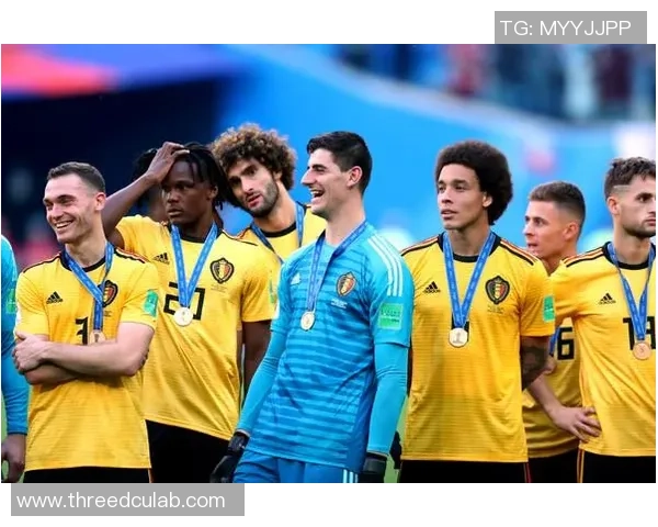 蒂博·库尔图瓦：从比利时门神到世界足坛巨星的传奇之路