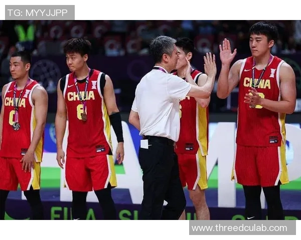 赵睿带领中国男篮崭新征程 展现领导力与个人实力的完美融合